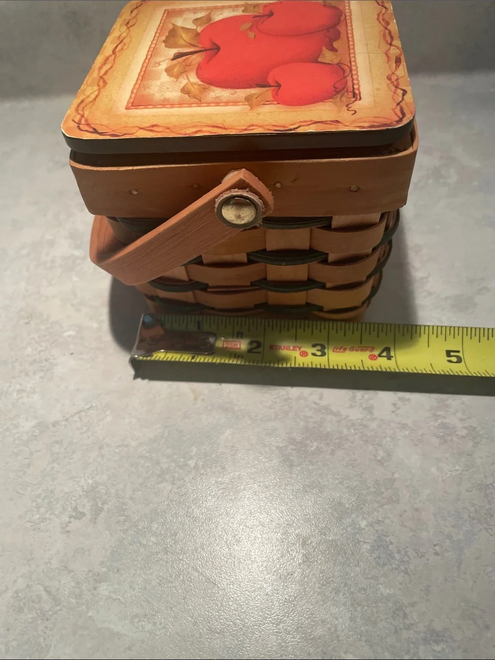 Cracker Barrel Handwoven Apple Accent Basket with Lid